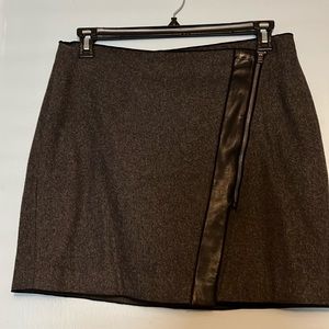 Banana Republic Size 12 Petite skirt.